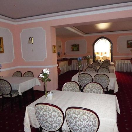 Viilla Rezidence Bed and Breakfast Kudowa-Zdrój Eksteriør billede